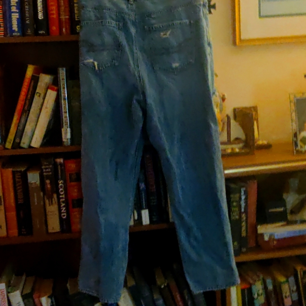 Too big - Picture 2 of 2